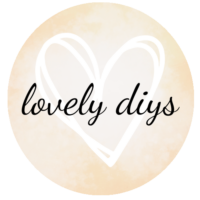 lovely diys Logo